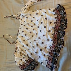 off the shoulder but has straps